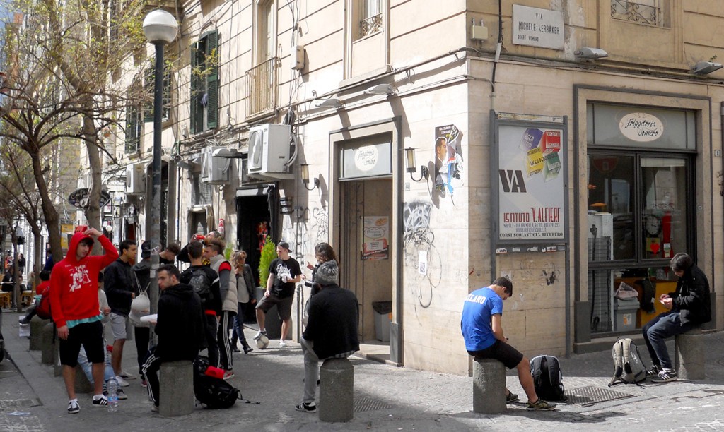 _Napoli cucina popolare_15_Friggitoria Vomero